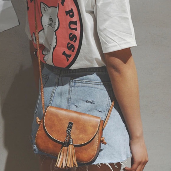 🆕 Tassel Faux Leather Bag - Picture 6 of 6